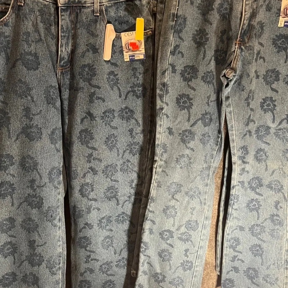 3/$30 NOS Cest Toi High Rise NWT boot cut acid washed flowered Blue Jeans